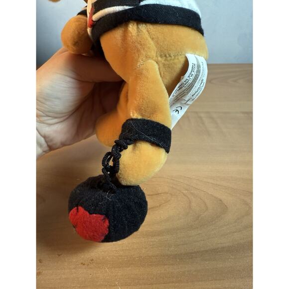 Disney Store Winnie the Pooh Prisoner of Love 8" Plush Valentines Day NWT - Picture 8 of 10